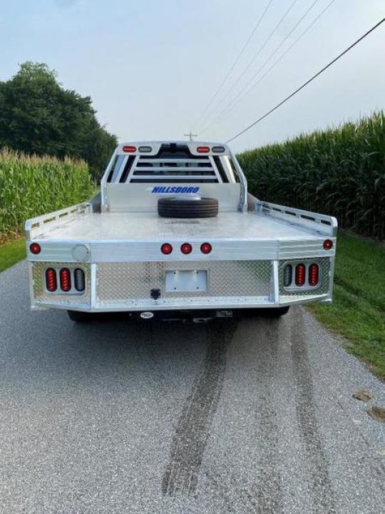 New 2024 Hillsboro 81"x102" Ford/GM Single Wheel Long Bed Box Delete 4000 Series