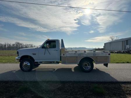 New 2024 Hillsboro 81"x102" Ford/GM Single Wheel Long Bed Box Delete 4000 Series