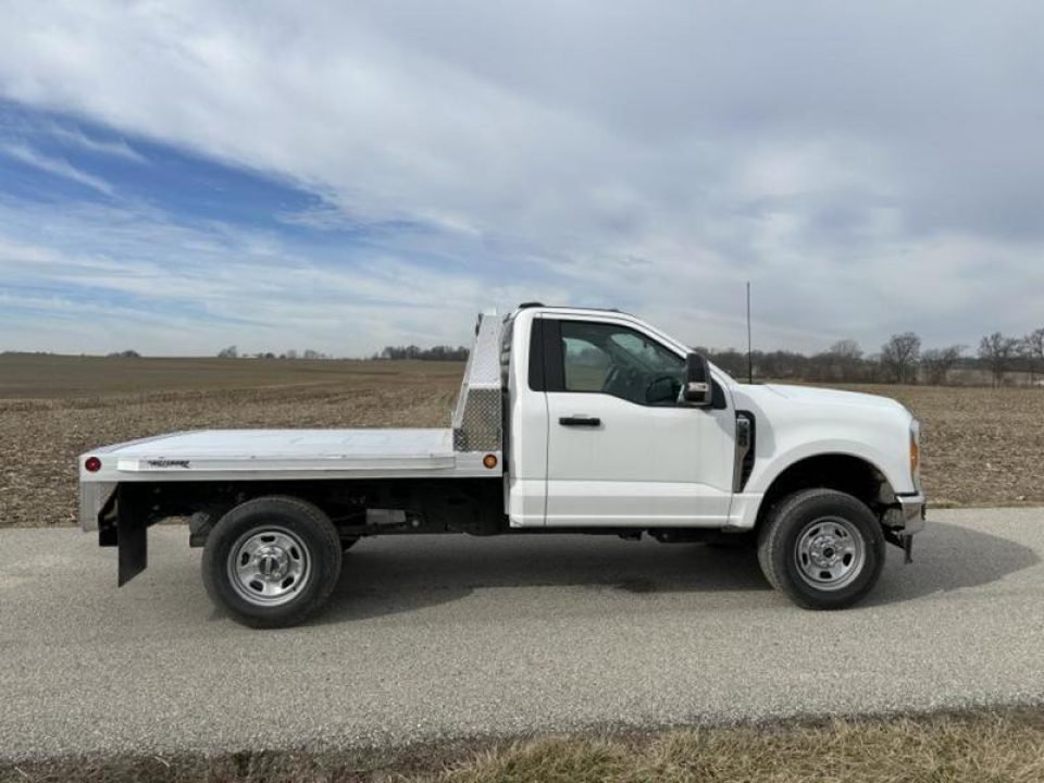 New 2023 Hillsboro 96"x102" Dually Box Removal 2500 Series