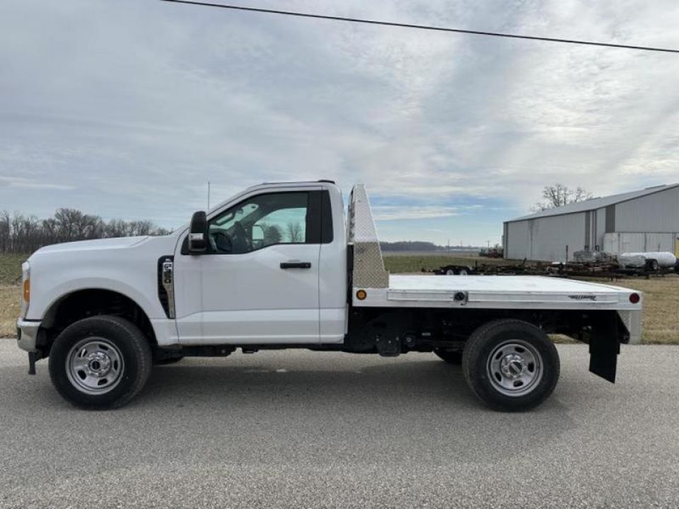 New 2023 Hillsboro 96"x102" Dually Box Removal 2500 Series