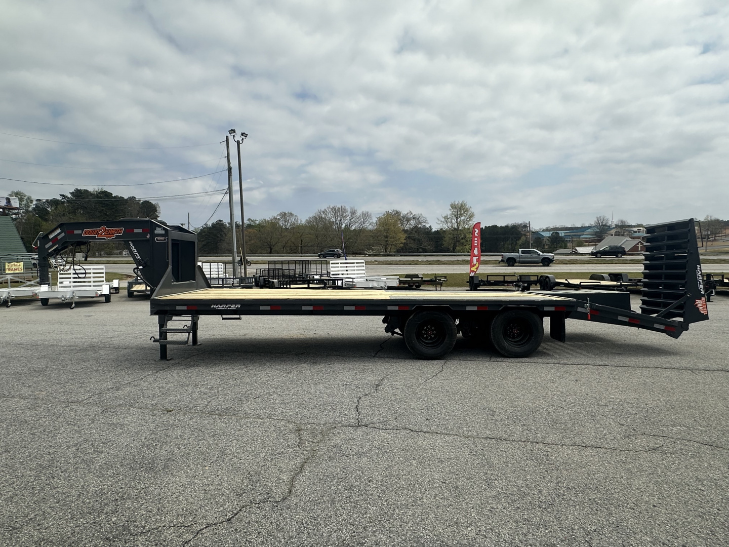 New 2026 DOWN 2 EARTH GOOSENECK 25' 22K DUAL TANDEM EQUIPMENT HAULER