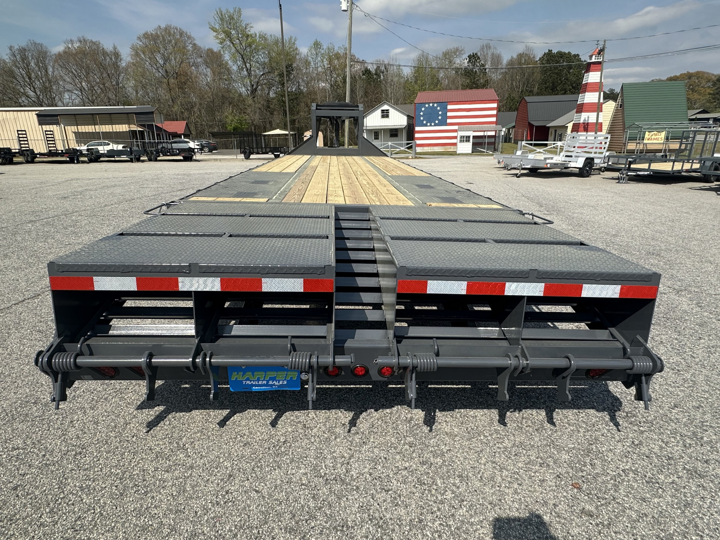 New 2026 DOWN 2 EARTH GOOSENECK 30' 22K DUAL TANDEM EQUIPMENT HAULER