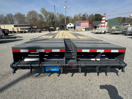 New 2026 DOWN 2 EARTH GOOSENECK 40' 25K DUAL TANDEM EQUIPMENT HAULER WITH WINCH RAIL