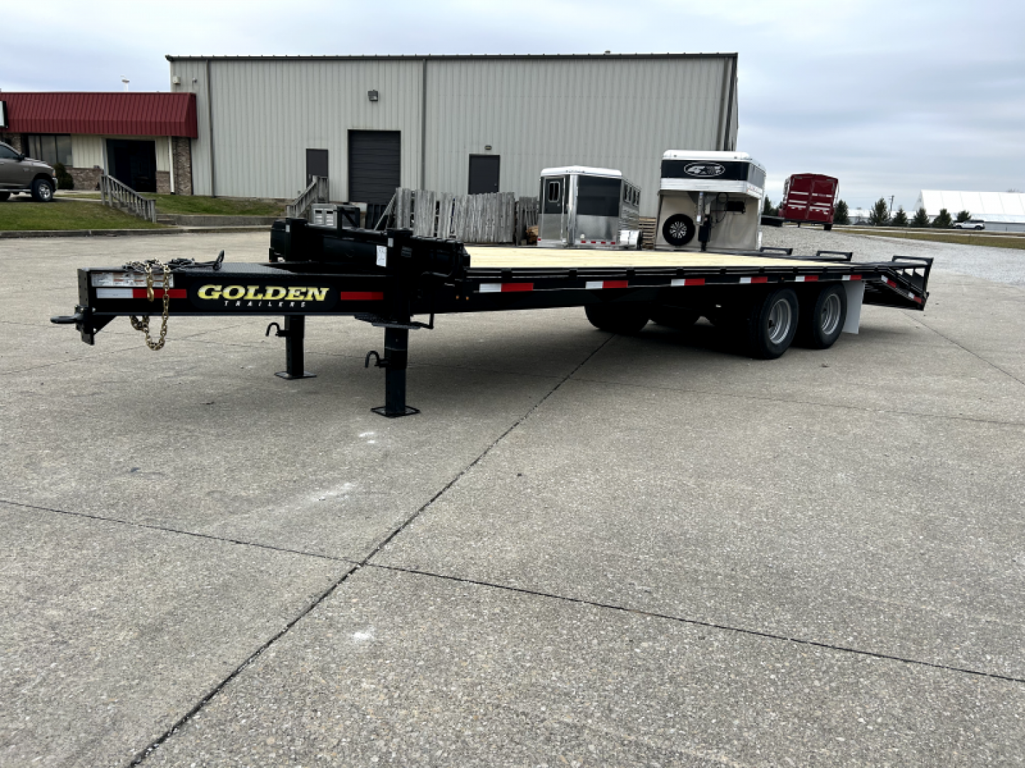 New 2026 Golden Trailers 20+5 Deckover Pintle Hitch Equipment Trailer