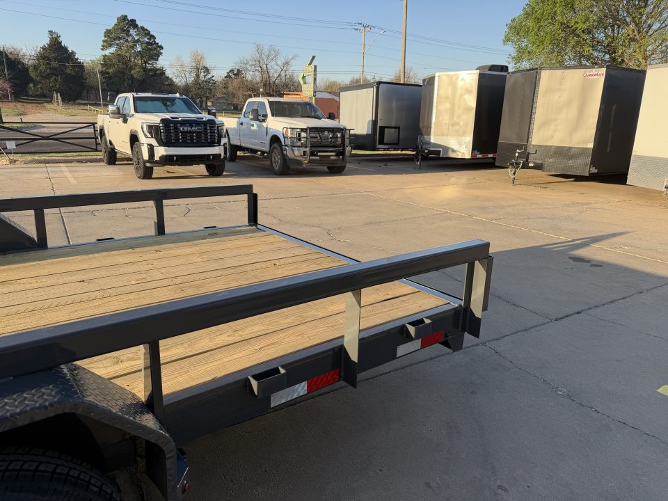 New #152393 2026 LAMAR U6 20 X 83 TANDEM AXLE HEAVY DUTY SQUARE TUBE TOP 14K UTILITY W/ SLIDE IN RAMPS