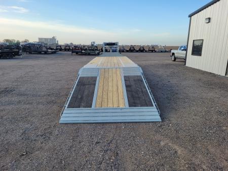 New 2026 Buckshot 102"X36' Gooseneck Hydraulic Dovetail Trailer