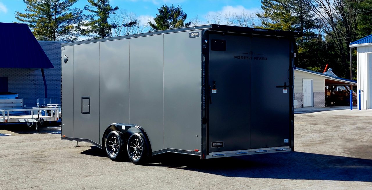 New 7.5 X 29' ENCLOSED SNOMOBILE 24' BOX + 5' V-NOSE 2026 LIGHTNING ALL ALUMINUM