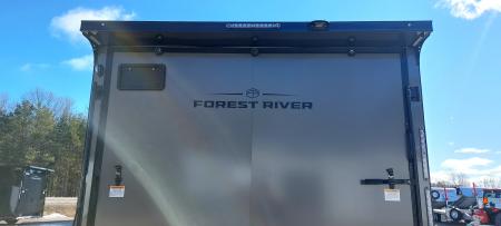 New 7.5 X 29' ENCLOSED SNOMOBILE 24' BOX + 5' V-NOSE 2026 LIGHTNING ALL ALUMINUM