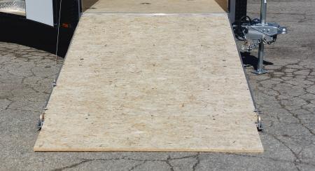 New 7.5 X 29' ENCLOSED SNOMOBILE 24' BOX + 5' V-NOSE 2026 LIGHTNING ALL ALUMINUM