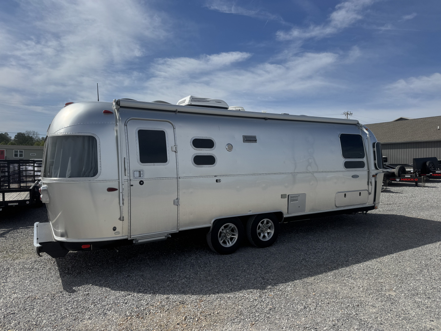 Used 2018 Airstream Flying Cloud 27FB Travel Trailer