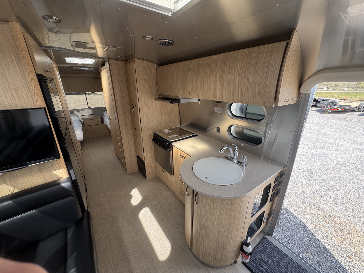 Used 2018 Airstream Flying Cloud 27FB Travel Trailer