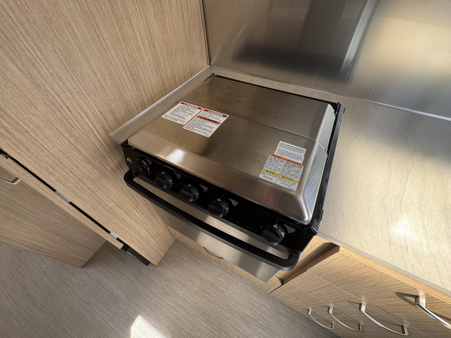 Used 2018 Airstream Flying Cloud 27FB Travel Trailer