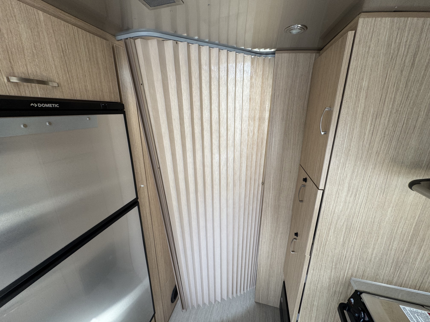 Used 2018 Airstream Flying Cloud 27FB Travel Trailer