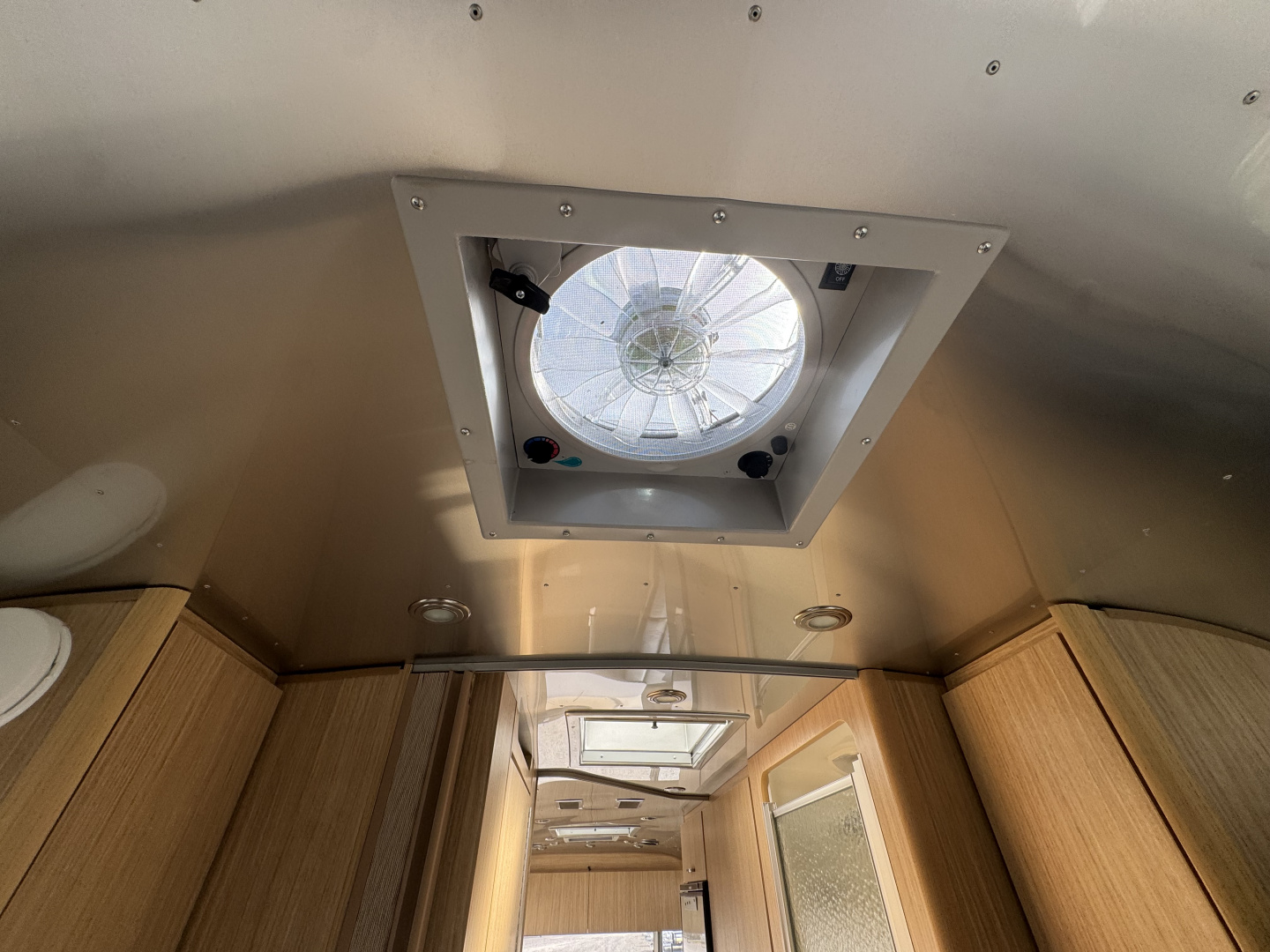 Used 2018 Airstream Flying Cloud 27FB Travel Trailer