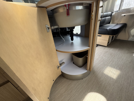 Used 2018 Airstream Flying Cloud 27FB Travel Trailer