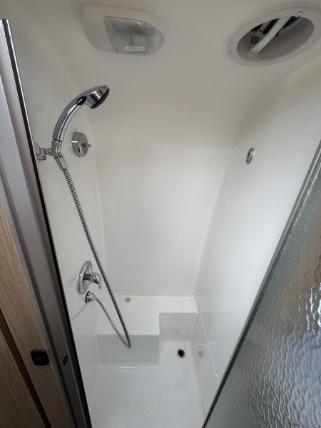 Used 2018 Airstream Flying Cloud 27FB Travel Trailer