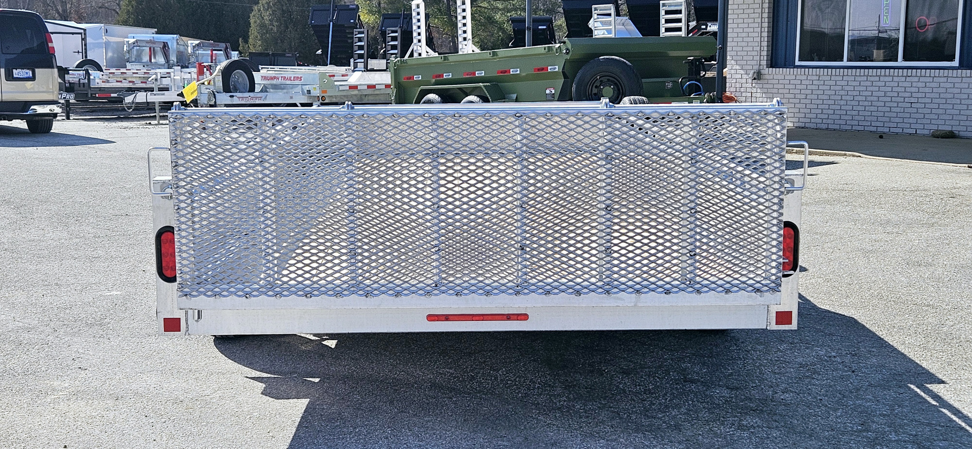 New 80 X 16 ALUMINUM BI-FOLD REAR GATE UTILITY TANDEM 3500# AXLES TRIUMPH 2026
