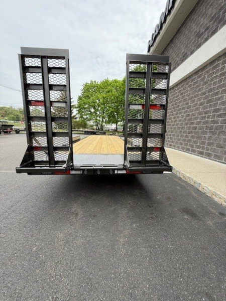 New 2026 MAXX-D EHX8322 Equipment Trailer