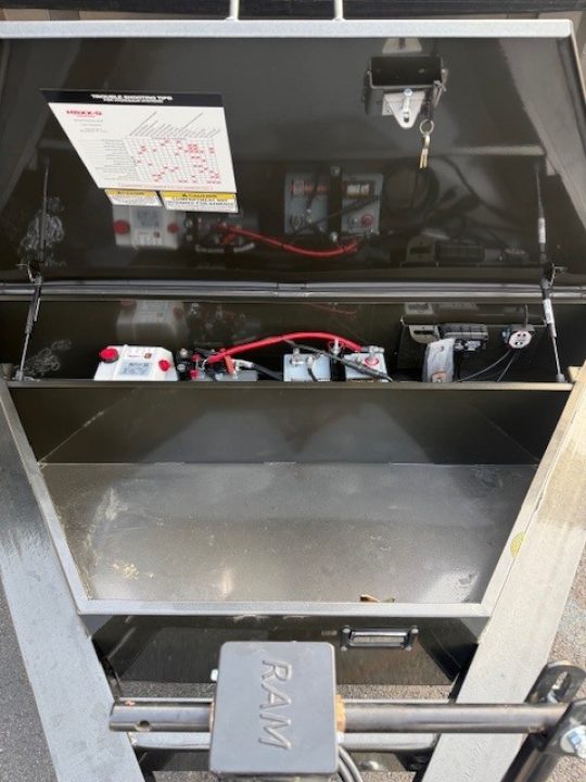 New 2026 MAXX-D DJX8316 Dump Trailer