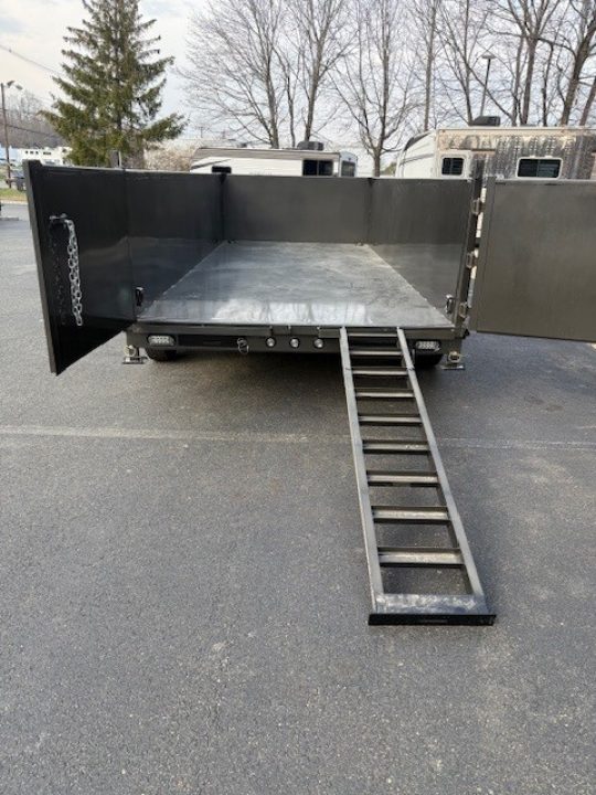 New 2026 MAXX-D DJX8316 Dump Trailer
