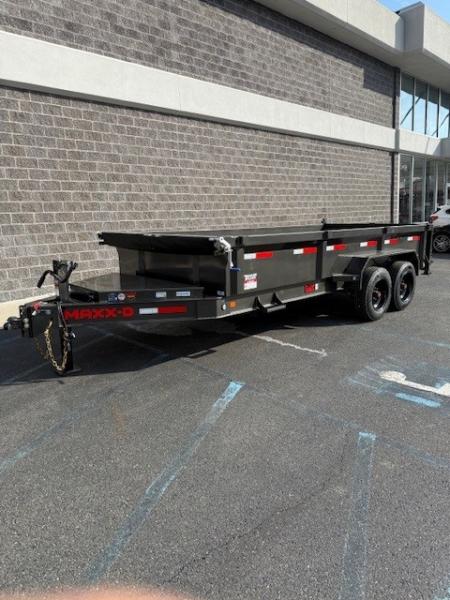 New 2026 MAXX-D DJX8316 Dump Trailer