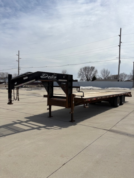 Used 2015 Delta 8x30 Gooseneck Flatbed 27,600 GVWR