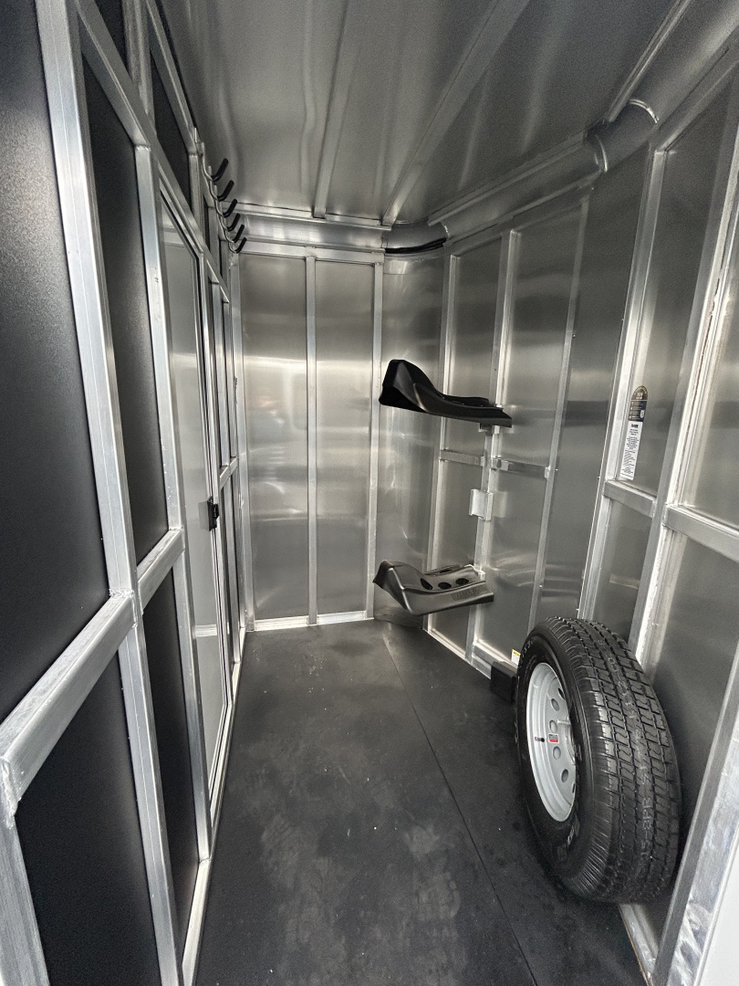 New 2026 Shadow 2 Horse Straight Load Horse Trailer