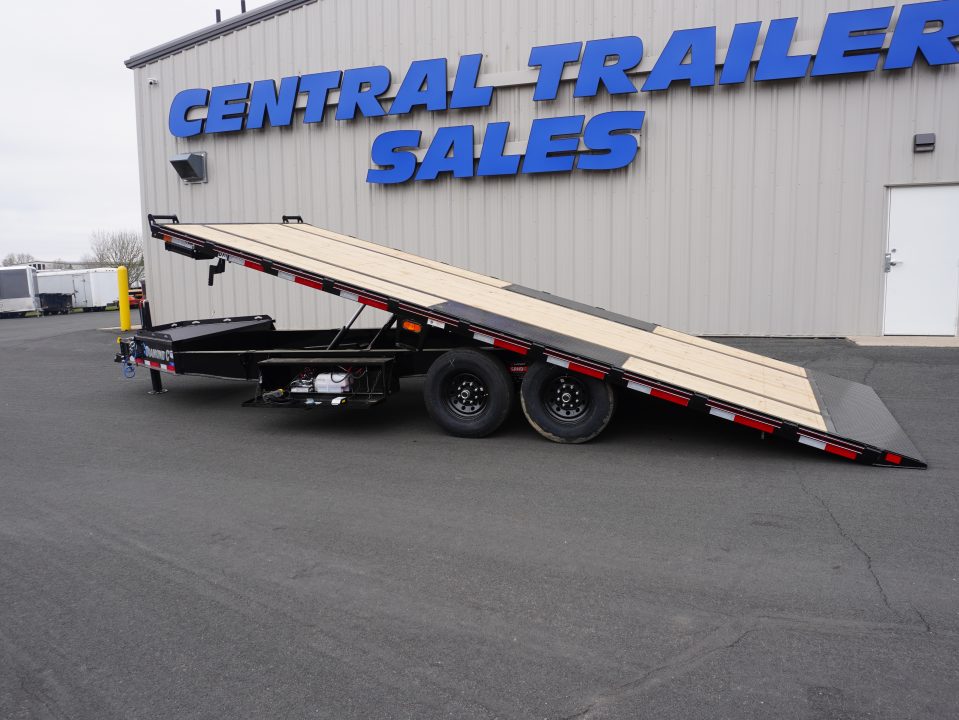 New 2026 Diamond C Trailers DET207 22ft Deckover Tilt Trailer