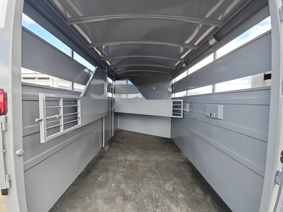 New 2026 Titan Trailer PRIMO Stock / Stock Combo Trailer