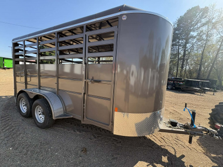 Used 2024 Delta Mfg 16' STOCK BUMPER PULL Horse Trailer