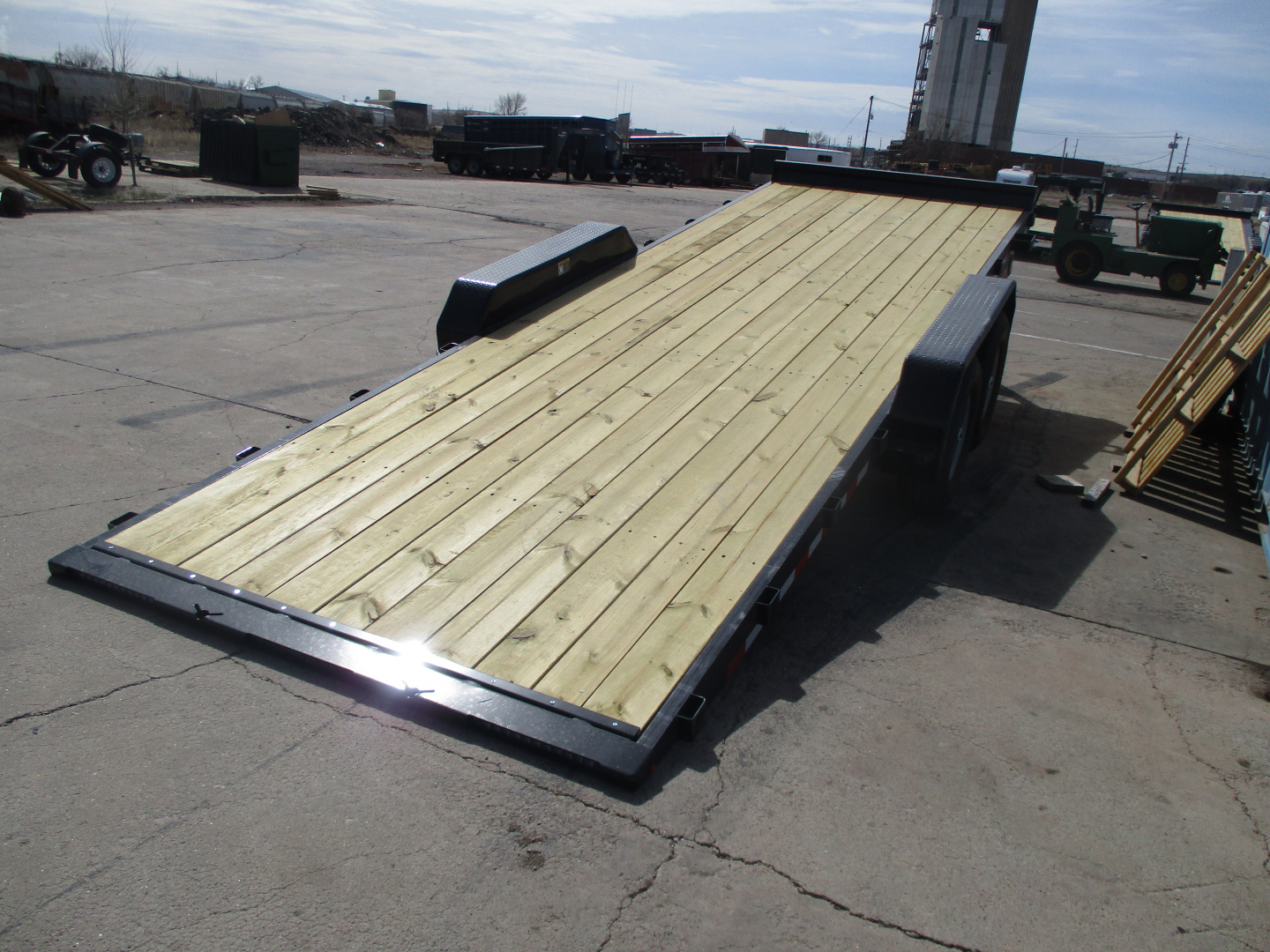 New 2026 H&H Trailers Speedloader Flatbed Trailer 82 X 22