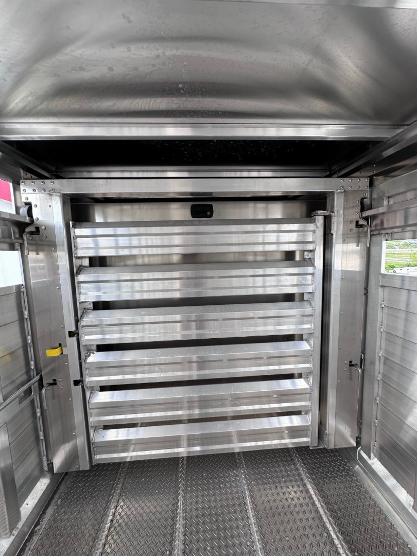 New 2027 EBY MAVERICK 24' Gooseneck Aluminum Stock Trailer w/ Rolling Gate