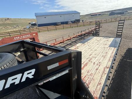 Used 2020 Lamar GN Deckover Trailer 24', 14K
