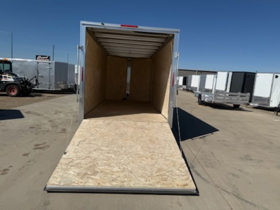 2026 E-Z Hauler photo 9