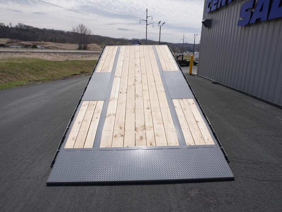 New 2026 Diamond C Trailers DET207 22ft Deckover Tilt Trailer