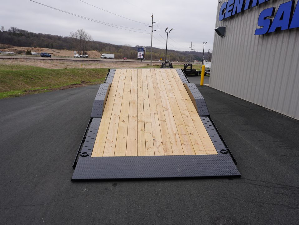 New 2026 Diamond C Trailers 102"x22ft Tilt Trailer