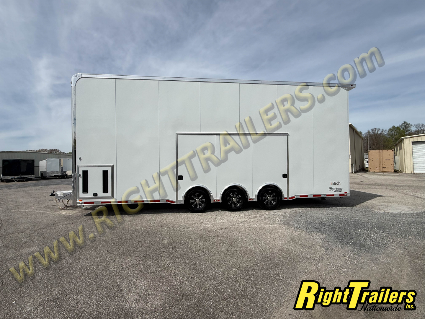 New 2026 8.5X28 inTech Stacker
