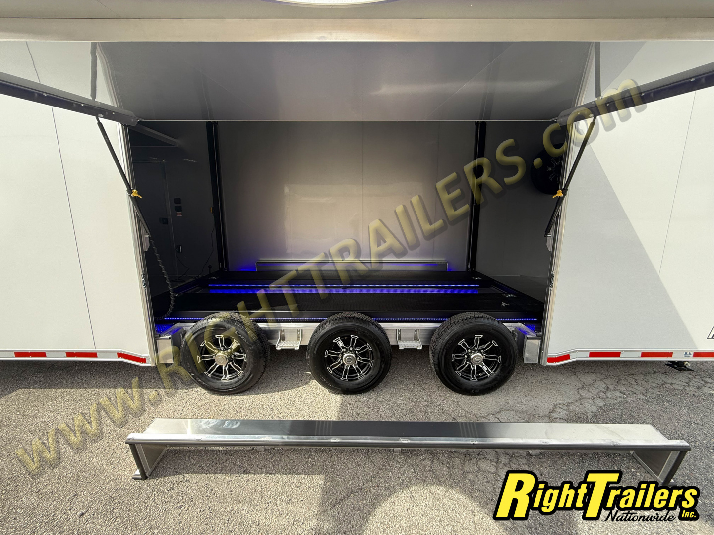 New 2026 8.5X28 inTech Stacker
