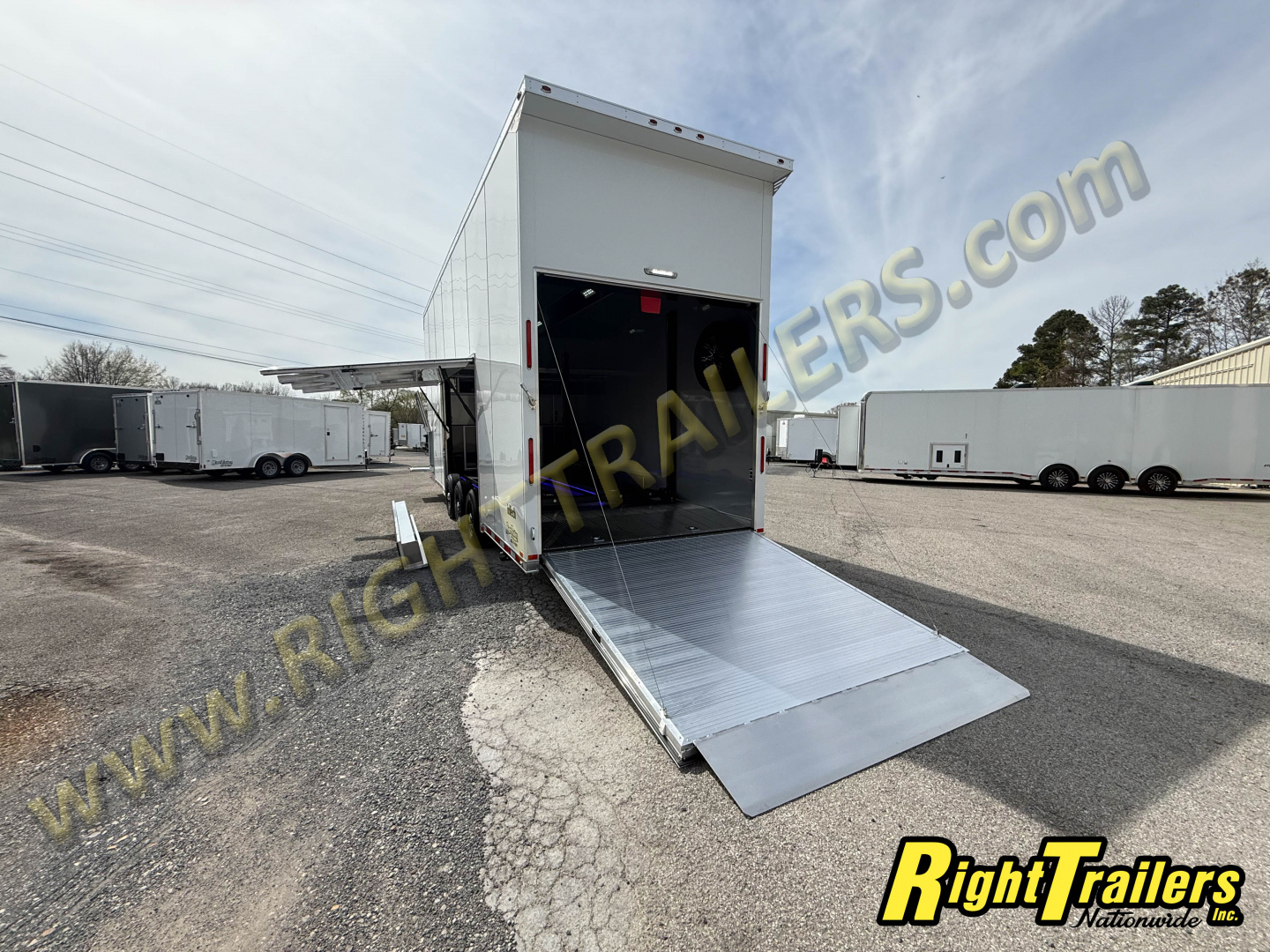 New 2026 8.5X28 inTech Stacker