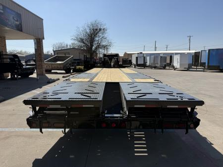 New 2026 Norstar FXG 102X32 Equipment Trailer