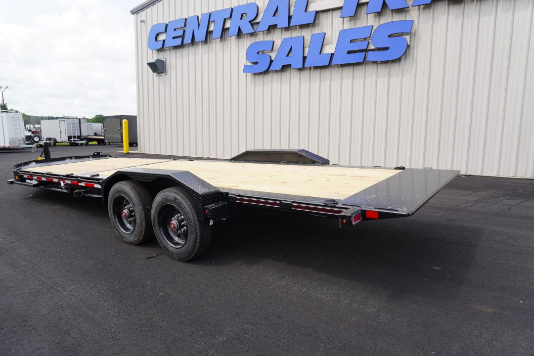 New 2026 Diamond C Trailers 210 82x24ft Tilt Trailer