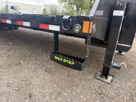 New 2026 Load Trail 8.5-32 Tandem Dual Gooseneck Deckover Equipment Hauler 24K GVWR