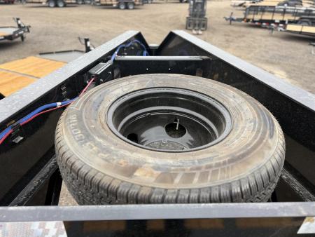 New 2026 Load Trail 8.5-32 Tandem Dual Gooseneck Deckover Equipment Hauler 24K GVWR