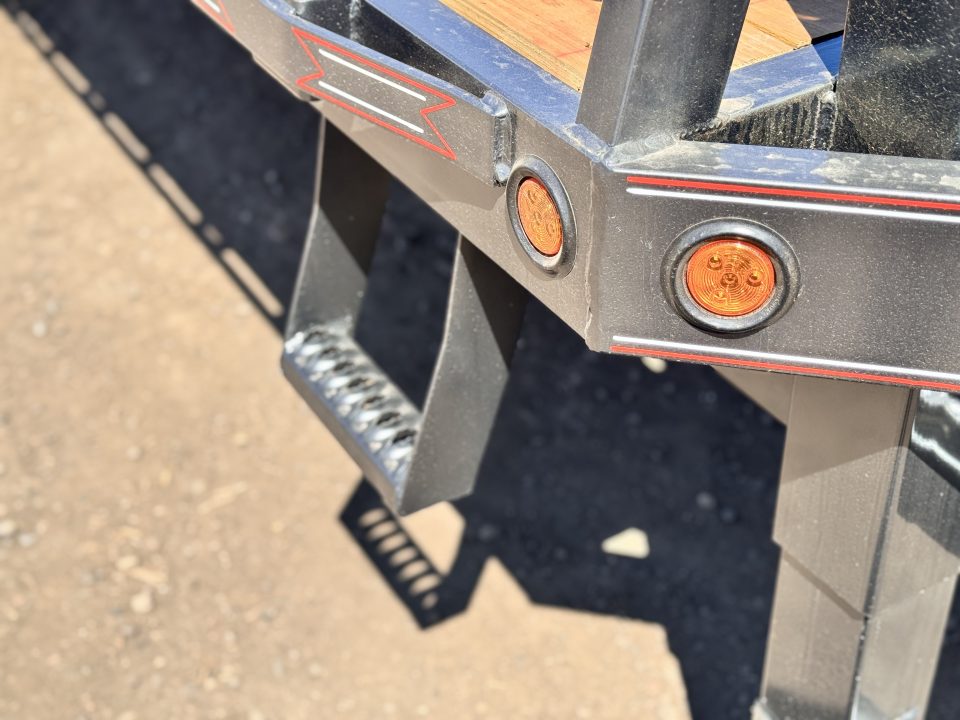 New 2026 Diamond T 8.5-25 Gooseneck Deckover Equipment Hauler 16K GVWR