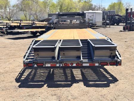 New 2026 Diamond T 8.5-25 Gooseneck Deckover Equipment Hauler 16K GVWR