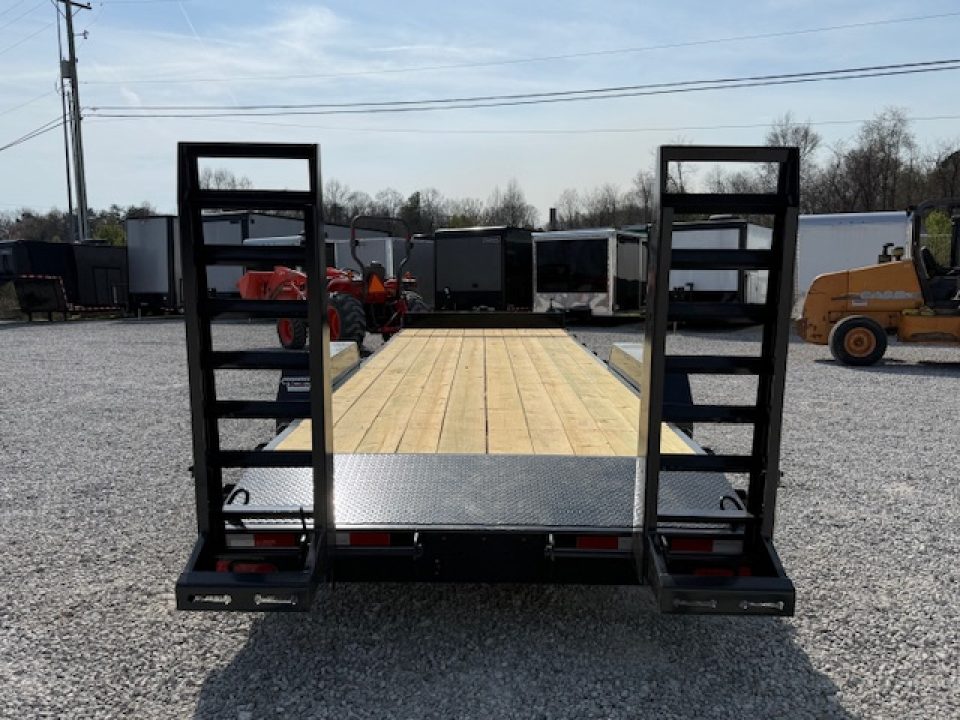 New Hillcrest Equipment 22+2 14k