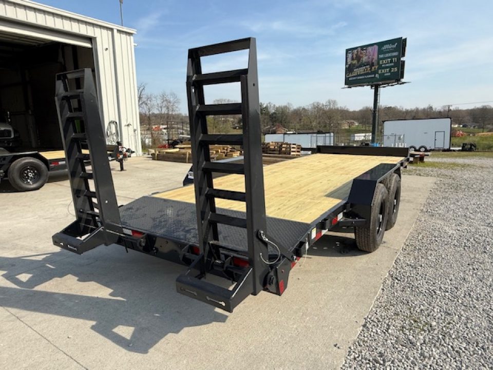 New Hillcrest Equipment 18+2 14k