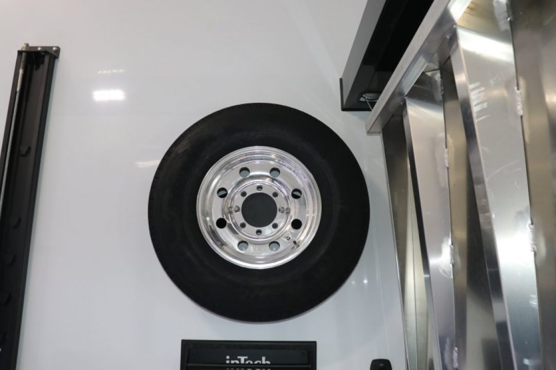 New 2026 inTech Trailers 8.5x32 21k Car / Racing Trailer