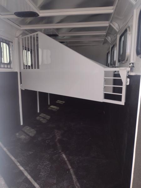 New 2026 Trails West Adventure 4 Horse Trailer