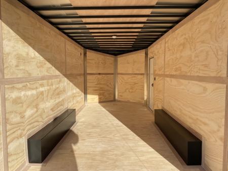 New United UJ-8.5X18 Enclosed Trailer